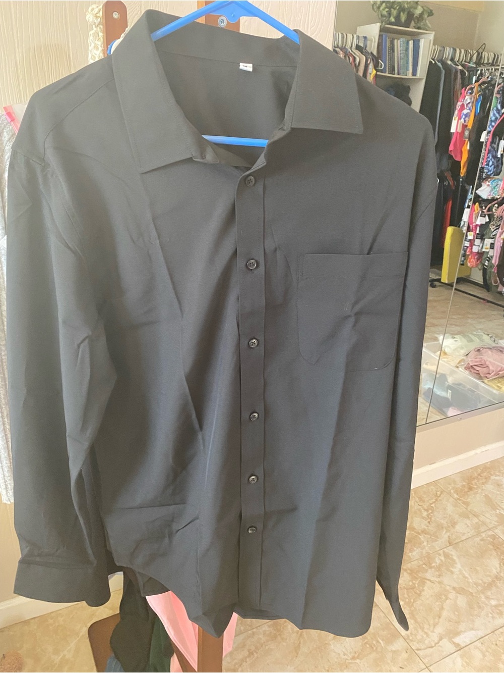 Classic Black Long-Sleeve Dress Shirt with Chest Pocket